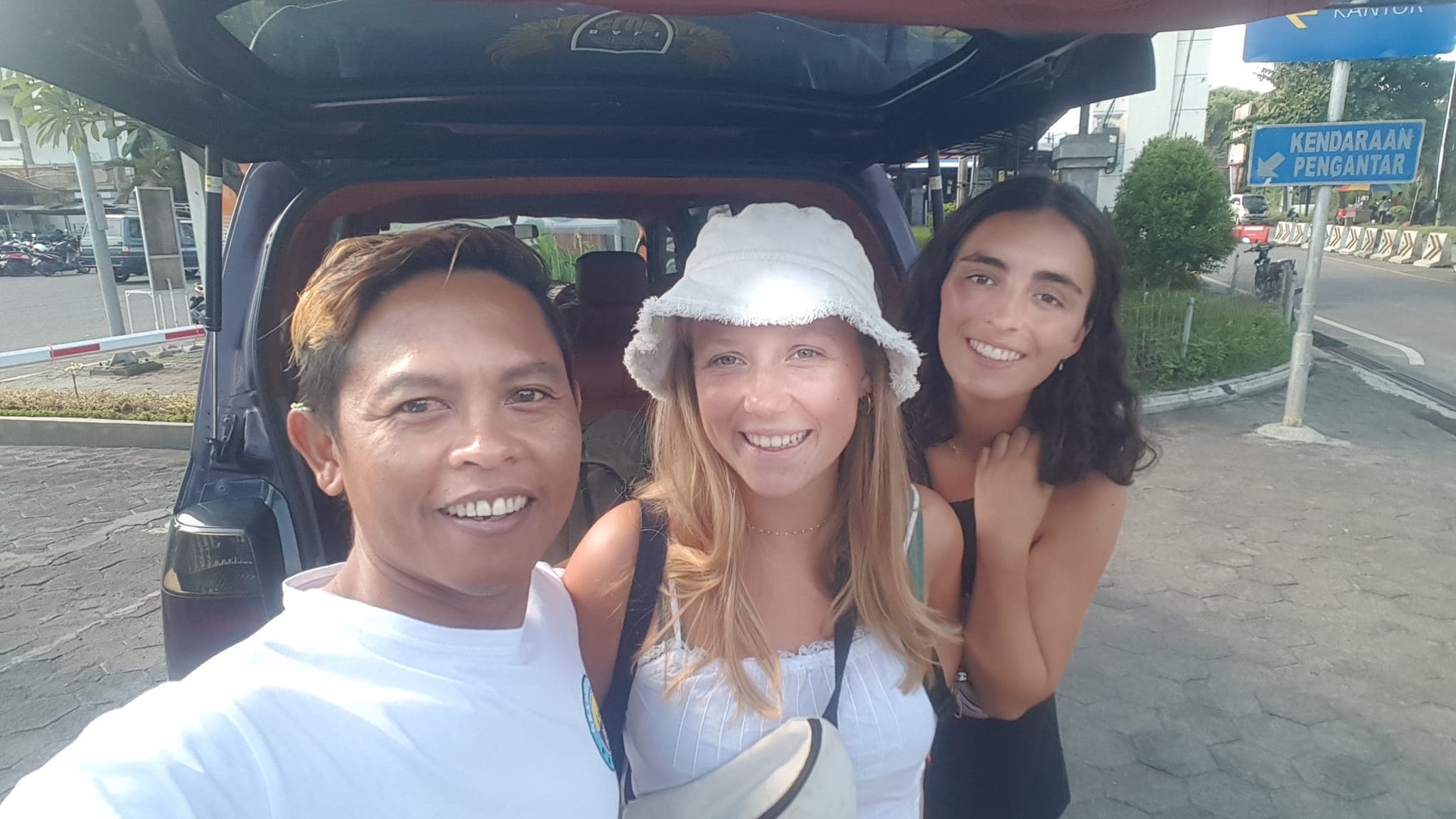 Happy customer in Bali